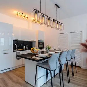  Apartamento Puerto Banus Second Line, Luxury