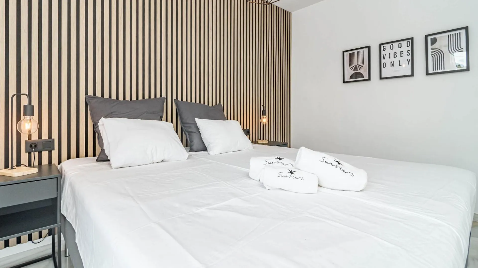 Contemporary Apartment Near Puerto Banus Marbella