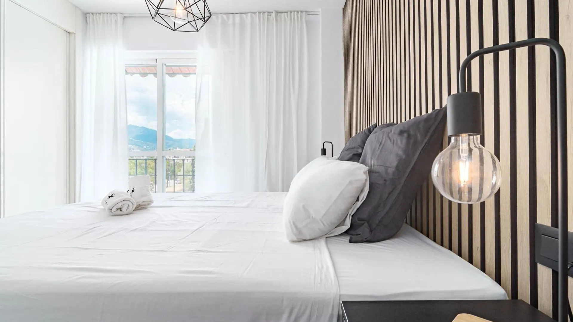 Contemporary Apartment Near Puerto Banus Marbella Spain